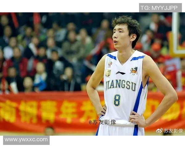 球星号码十八号背后的传奇故事与足球场上的精彩瞬间解析