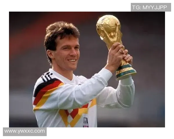 足球历史上最年轻的球星崛起与突破成就背后的故事