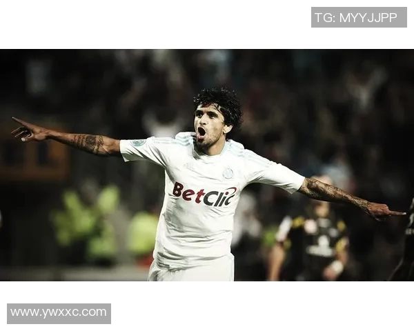 足球巨星联手打造全新黄金组合引领全球赛场风潮 足球巨星联手打造全新黄金组合引领全球赛场风潮